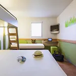 Отель Ibis Budget Marne La Vallee Combault Понто-Комбо