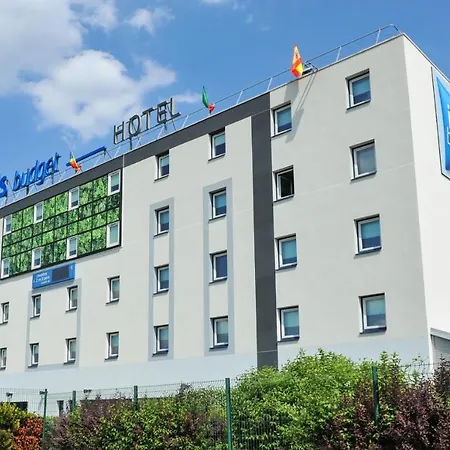 Ibis Budget Marne La Vallée Combault 2*