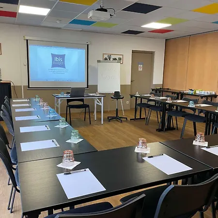 Hotel Ibis Budget Marne La Vallée Combault