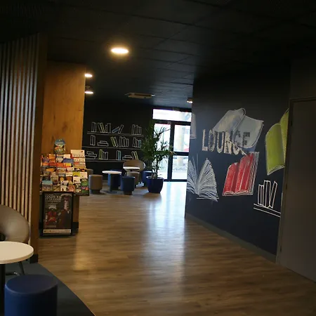 Ibis Budget Marne La Vallee Combault Hotel