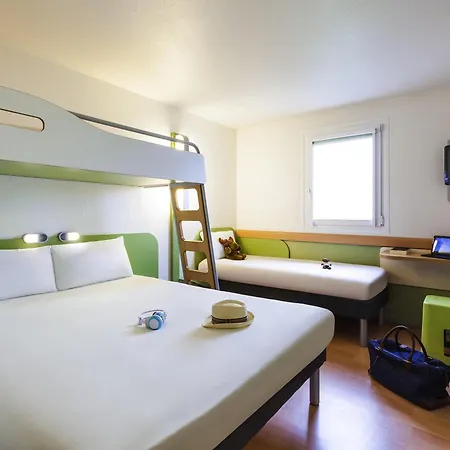 Ibis Budget Marne La Vallee Combault 2*