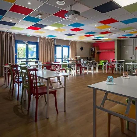 Ibis Budget Marne La Vallee Combault 2*