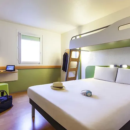 Ibis Budget Marne La Vallée Combault Hotel 2*