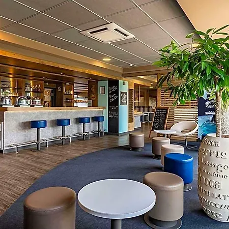 Ibis Budget Marne La Vallee Combault Otel