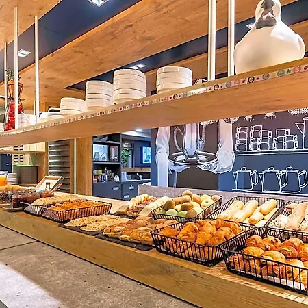 Ibis Budget Marne La Vallee Combault