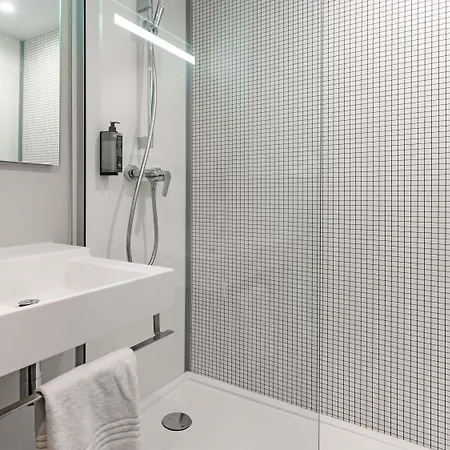 Ibis Budget Marne La Vallee Combault 호텔