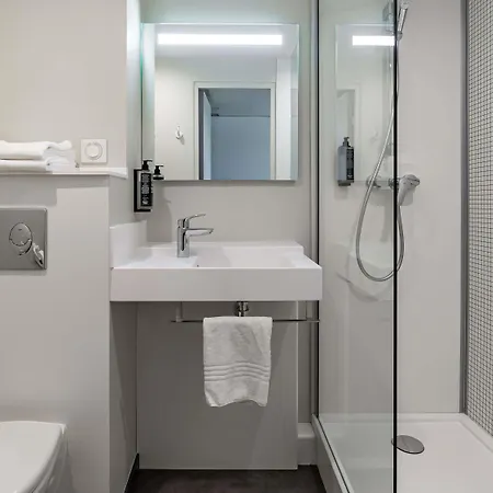호텔 Ibis Budget Marne La Vallee Combault